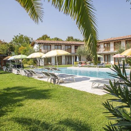 Residence Molino - Holiday Apartments Манерба-дель-Гарда Экстерьер фото