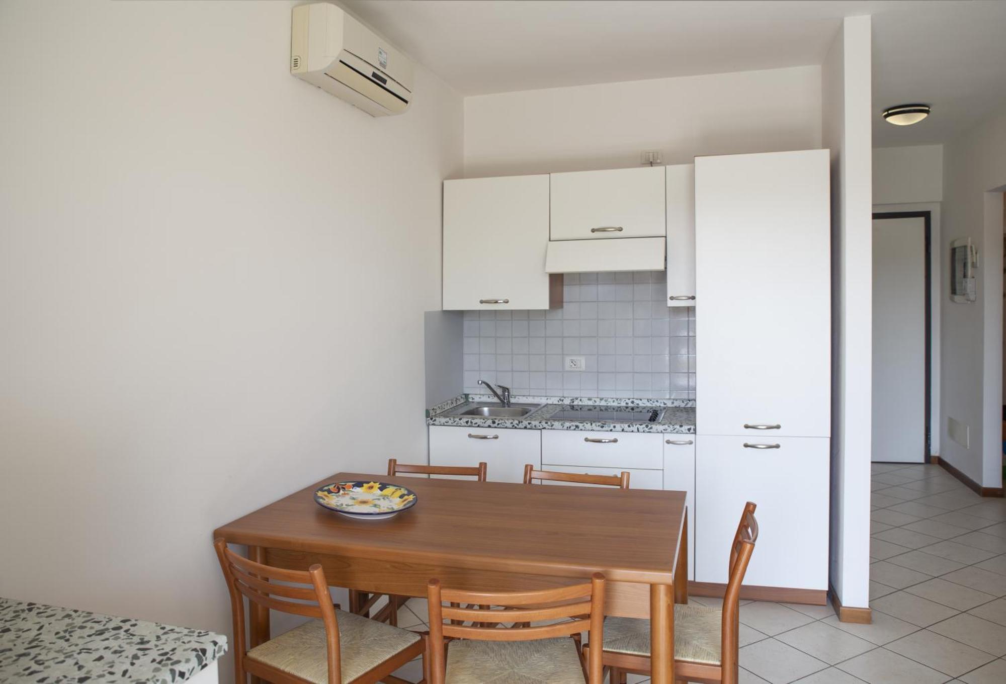 Residence Molino - Holiday Apartments Манерба-дель-Гарда Экстерьер фото